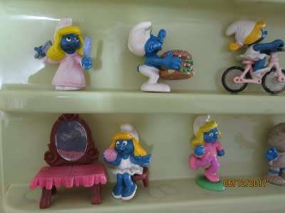 SMURF COLLECTION OF 17 ITEMS - LOT 386Q