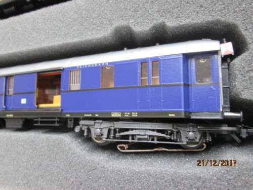 HO SCALE : MARKLIN RHEINGOLD TRAIN SET - LOT 346R
