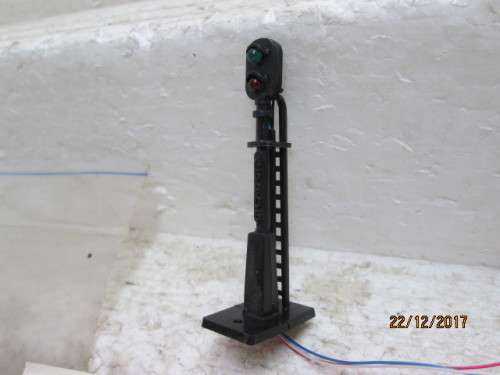 HO SCALE : RAIL SIGNAL - LOT 604Q