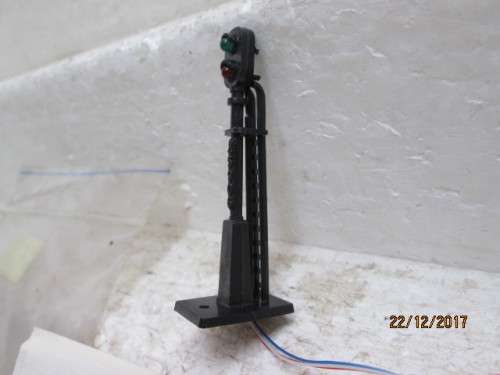 HO SCALE : RAIL SIGNAL - LOT 605Q