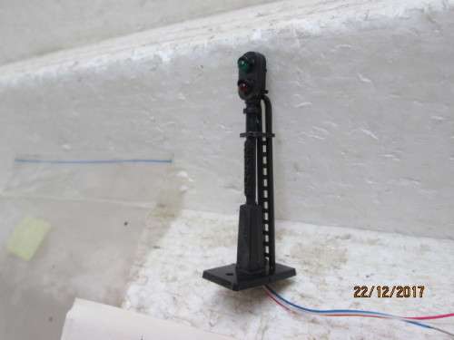 HO SCALE : RAIL SIGNAL - LOT 606Q