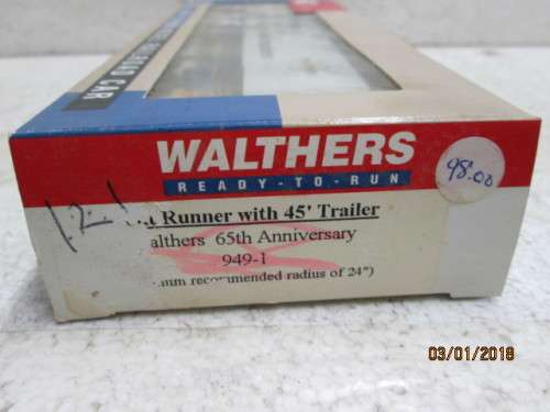 HO SCALE : WALTHERS FRONT RUNNER (WAGON) WITH 45' ROAD TRAILER - LOT 786Q