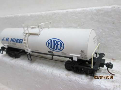 HO SCALE : FRATESCHI  TANKER (HUBER) : BOXED - LOT 796Q