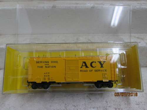 HO SCALE : KADEE 40' BOX CAR (ACY) : BOXED - LOT 800Q