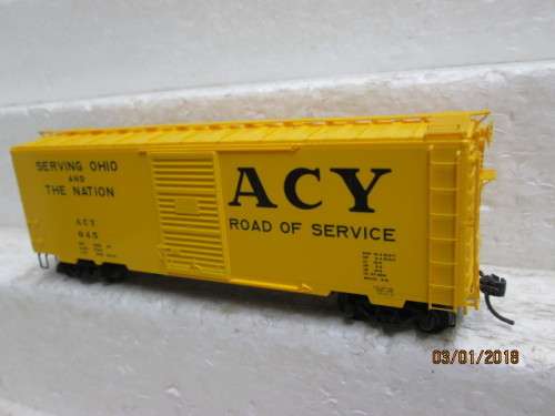 HO SCALE : KADEE 40' BOX CAR (ACY) : BOXED - LOT 800Q