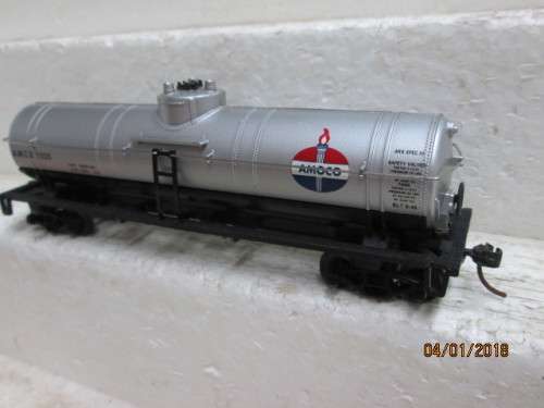 HO SCALE : TRAINLINE 40' SINGLE DOME TANKER (AMOCO) : BOXED - LOT 802Q