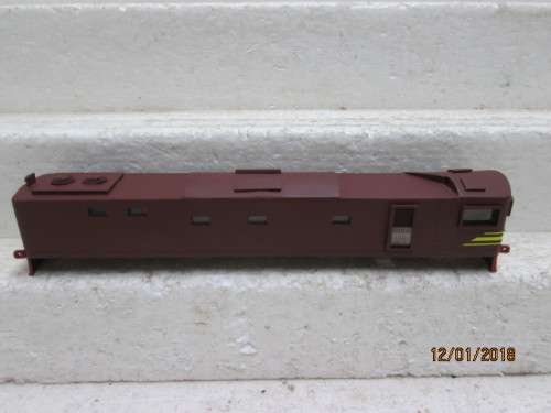 HO SCALE : SAR CLASS 11E ELECTRIC LOCO BODY - LOT 920Q