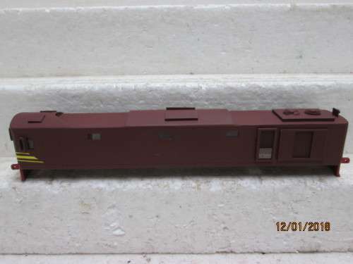 HO SCALE : SAR CLASS 11E ELECTRIC LOCO BODY - LOT 920Q