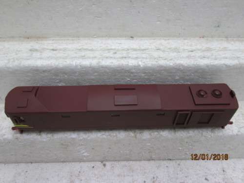 HO SCALE : SAR CLASS 11E ELECTRIC LOCO BODY - LOT 920Q