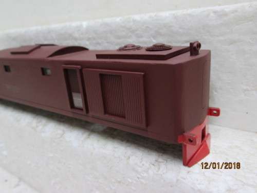 HO SCALE : SAR CLASS 11E ELECTRIC LOCO BODY - LOT 920Q