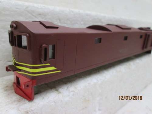 HO SCALE : SAR CLASS 11E ELECTRIC LOCO BODY - LOT 920Q