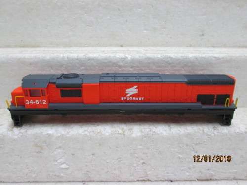 HO SCALE : SAR CLASS 34 DIESEL LOCO BODY (SPOORNET) - LOT 924Q