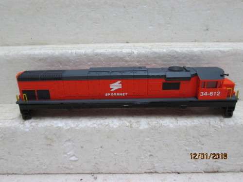 HO SCALE : SAR CLASS 34 DIESEL LOCO BODY (SPOORNET) - LOT 924Q