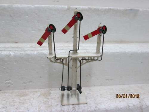 OO SCALE : CRESCENT RAIL SIGNAL (3 LEVER) - LOT 941Q