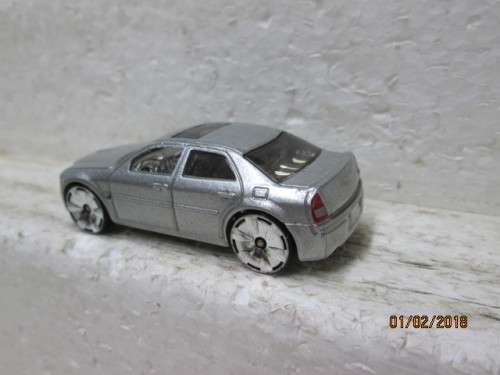 DIE CAST - HOTWHEELS CHRYSLER 300C (Reduced to clear) - LOT 36R