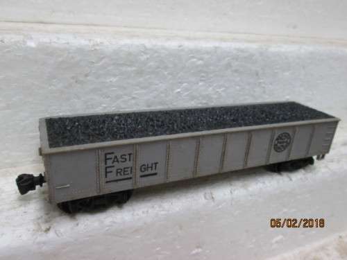 HO SCALE : MARX COAL TRUCK (WESTERN MARYLAND) - LOT 212R