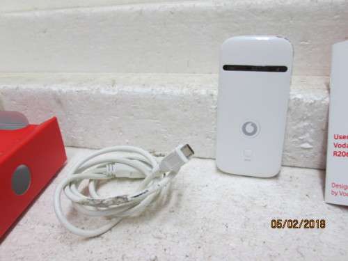 VODACOM ROUTER - LOT 240R