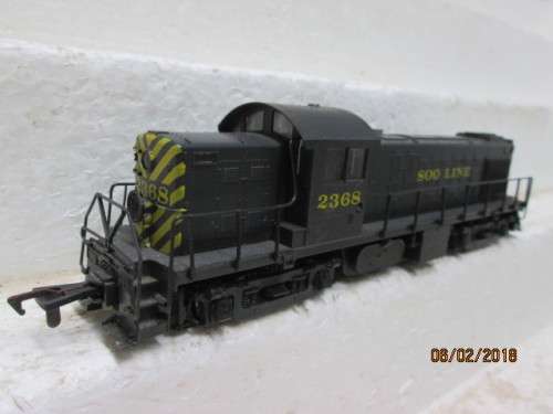 HO SCALE : KATO RS1 DIESEL LOCO - LOT 263R