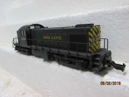 HO SCALE : KATO RS1 DIESEL LOCO - LOT 263R