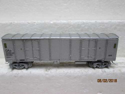 HO SCALE : SAR QAJ CLOSED GOODS - LOT 281R
