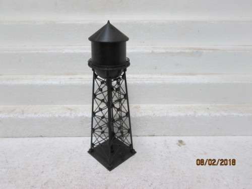 HO SCALE : KORBER MODELS LARGE WATER TOWER -  LOT 336R