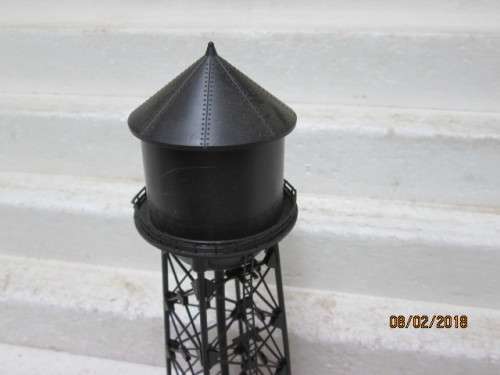 HO SCALE : KORBER MODELS LARGE WATER TOWER -  LOT 336R