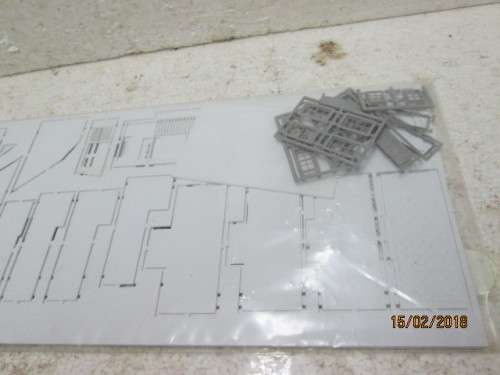 HO SCALE : PRECISION MIMIATURES : SAR STAFF COTTAGE (MAGALIESBURG COTTAGE) KIT - LOT 464R