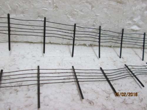 HO SCALE : SAR STYLE FENCING (x2 LENGTHS) - LOT 467R