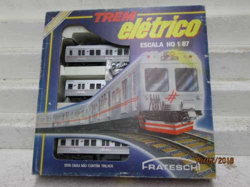HO SCALE : FRATESCHI SUBURBAN SET (LOCO + 2 WAGONS) - LOT 474R