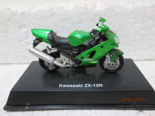 DIE-CAST 1:32 SCALE KAWAZAKI ZX-12R - LOT 551R