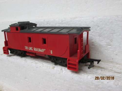 OO SCALE : TRI-ANG CABOOSE (MADE IN SOUTH AFRICA) - LOT 571R