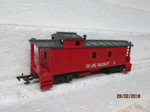 OO SCALE : TRI-ANG CABOOSE (MADE IN SOUTH AFRICA) - LOT 571R
