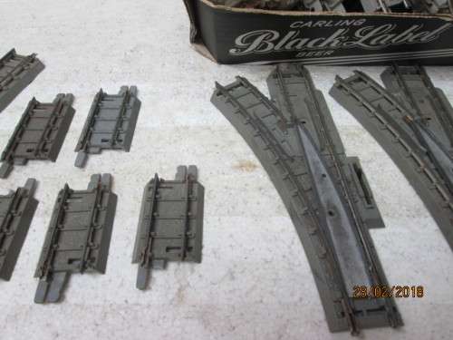 OO SCALE : TRI-ANG TRACK & EQUIPMENT (MADE IN SOUTH AFRICA) - LOT 579R