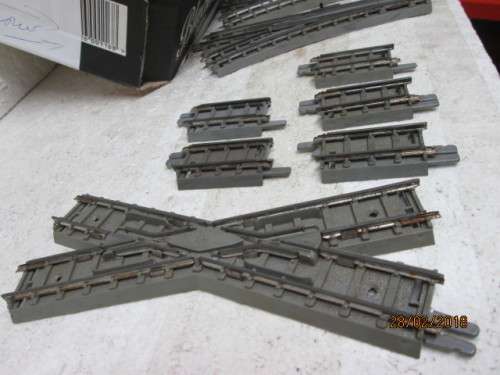 OO SCALE : TRI-ANG TRACK & EQUIPMENT (MADE IN SOUTH AFRICA) - LOT 579R