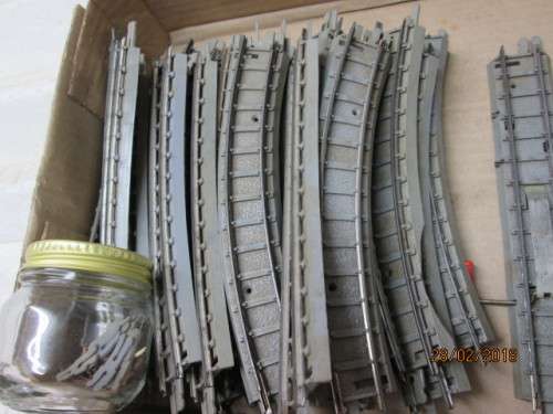 OO SCALE : TRI-ANG TRACK & EQUIPMENT (MADE IN SOUTH AFRICA) - LOT 579R