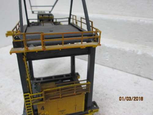 HO SCALE : SAR HARBOUR CONTAINER CRANE (SCRATCH BUILT) - LOT 615R