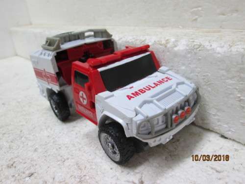 TRANSFORMERS ; AMBULANCE VEHICLE - LOT 728R