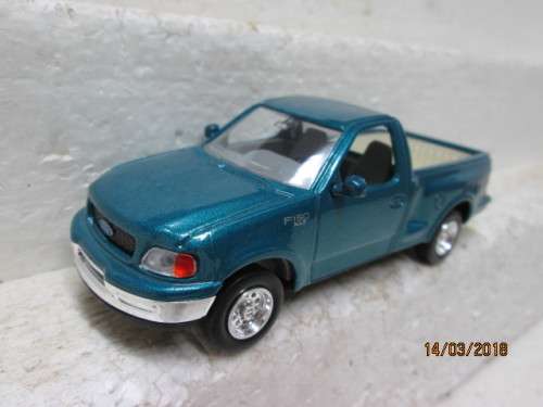 1:43 SCALE DIE-CAST -FORD F150 FLARESIDE 4X4 1997 - LOT 849R