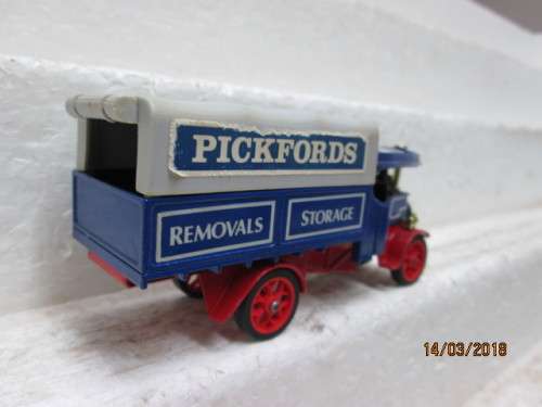 MATCHBOX-MODELS OF YESTERYEAR Y27- 1922 FODEN C TYPE STEAM WAGON (PICKFORDS REMOVALS)  - LOT 921R