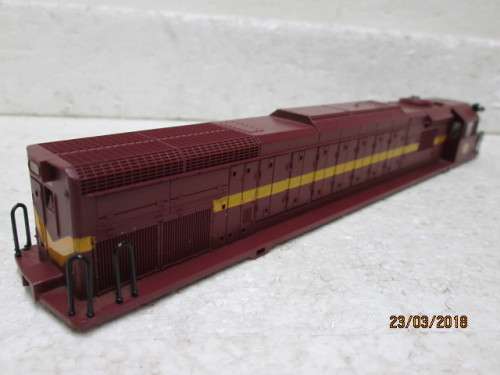 HO SCALE : LIMA SAR CLASS 34 DIESEL LOCO BODY - LOT 267S