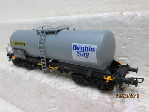 HO SCALE : ELECTROTREN TANKER (BOXED) - LOT 313S