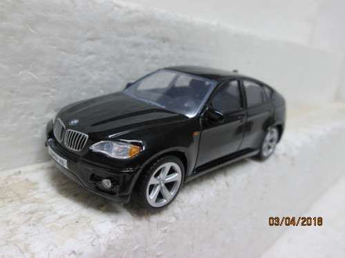 DIE CAST : 1:43 SCALE REALTOY BMW X6 - LOT 386S