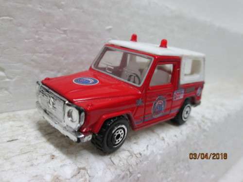 DIE CAST : 1:57 SCALE REALTOY MERCEDES BENZ G WAGON (RESCUE) - LOT 388S
