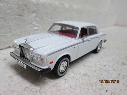 DIE CAST 1:43 SCALE : UNIVERSAL HOBBIES ROLLS ROYCE SILVER SHADOW - LOT 531S