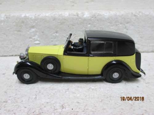 DIE CAST 1:43 SCALE : UNIVERSAL HOBBIES ROLLS ROYCE PHANTOM - LOT 534S