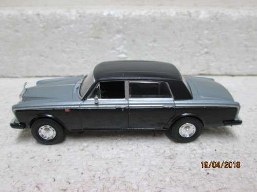 DIE CAST 1:43 SCALE : UNIVERSAL HOBBIES ROLLS ROYCE SILVER SHADOW - LOT 550S