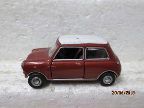 DIE CAST 1:43 SCALE : CARARAMA MINI COOPER - LOT 649S