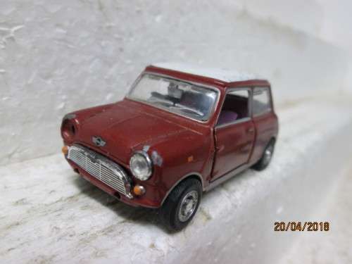 DIE CAST 1:43 SCALE : CARARAMA MINI COOPER - LOT 649S
