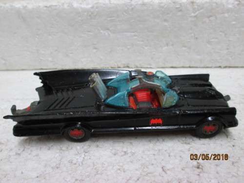 DIE CAST : CORGI : BATMAN BATMOBILE - LOT 782S