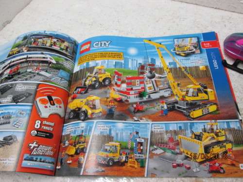 LEGO BITS & PIECES PLUS 2016 CALENDAR (Reduced to clear) - LOT 992S